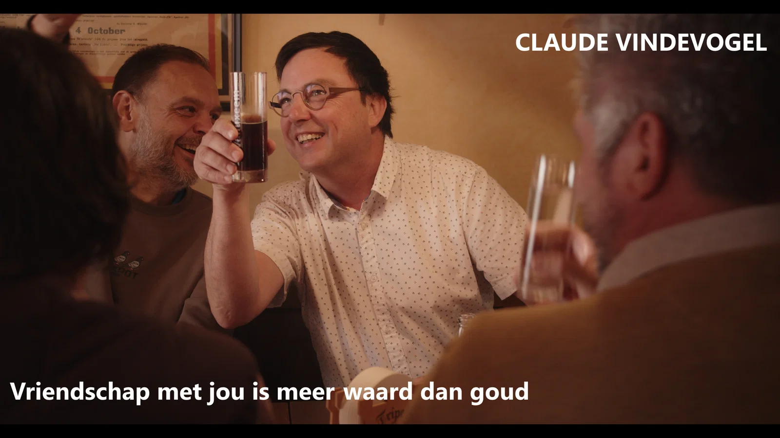Vriendschap met jou is meer waard dan goud background